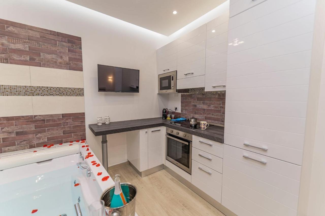 Luxurysuitepirandello Катанія Екстер'єр фото